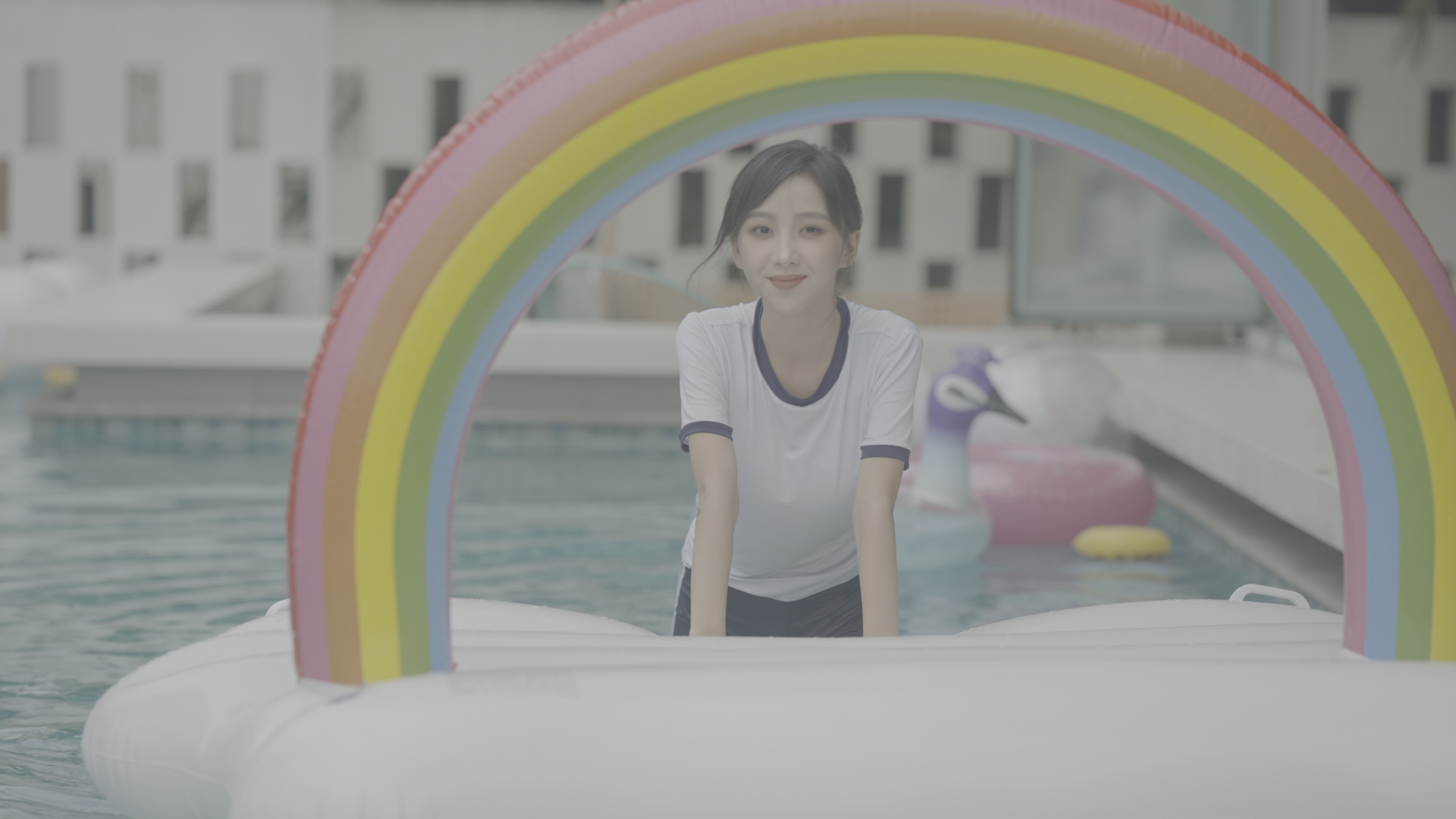 泳池小姐姐24-0001.jpg